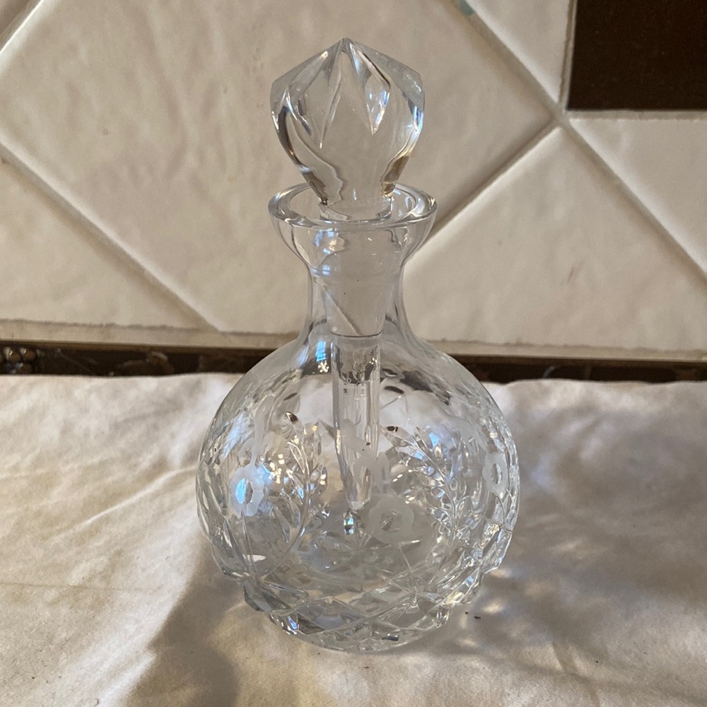 Rare vintage like new Rogaska Crystal Perfume Bottle